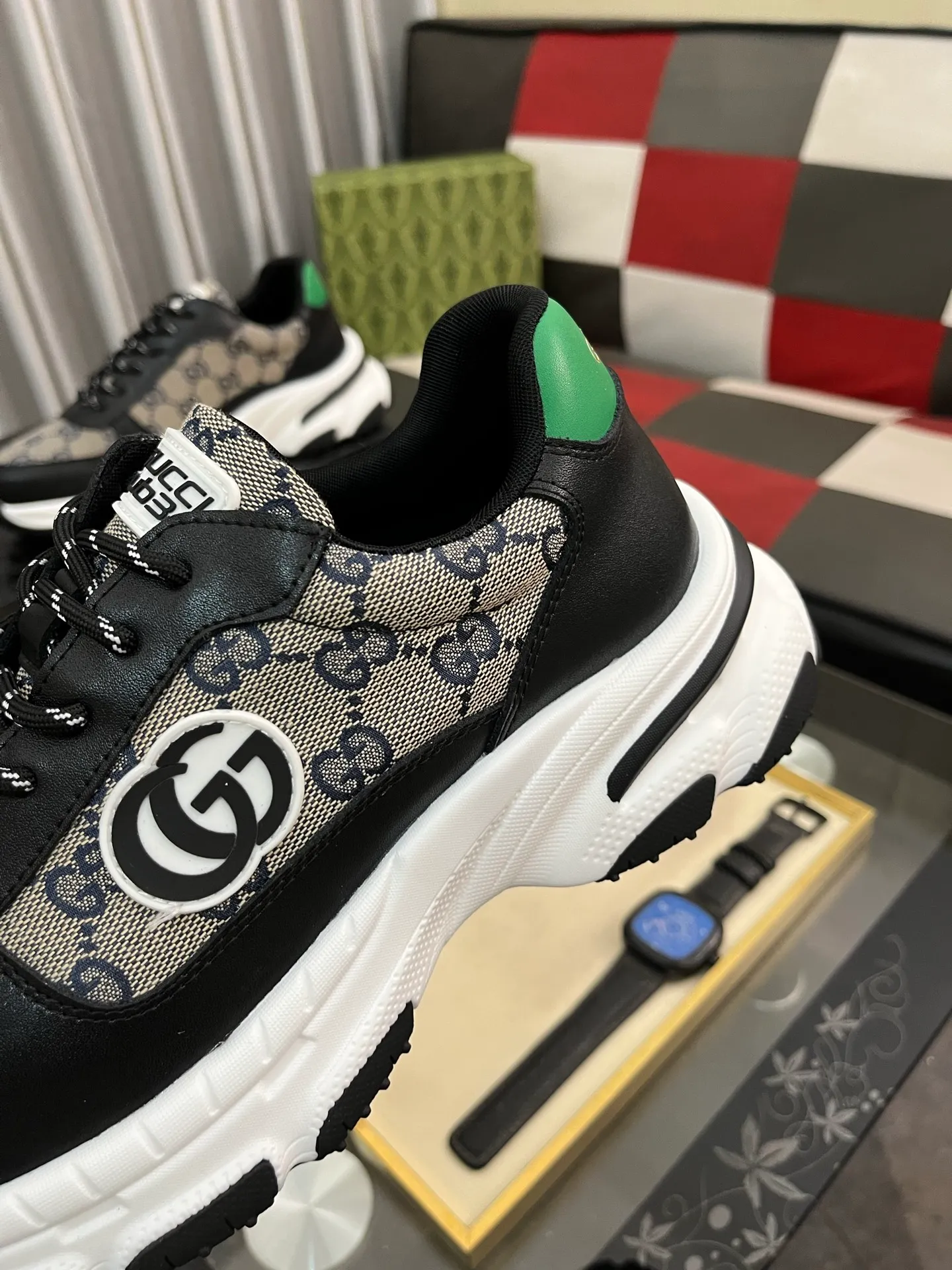 Men's Men's Shoes 💰458⌚️⌚️【GUCCI】Gucci men's latest white shoe series casual shoes! The official website is built 1:1. Upper: Made of imported cowhide, with electric embroidery ➕Inner lining: Made of high-quality first-layer pigskin, soft and comfortable. Picky material selection and exquisite workmanship give you the best enjoyment. Size: 38-44. 3️⃣colors available